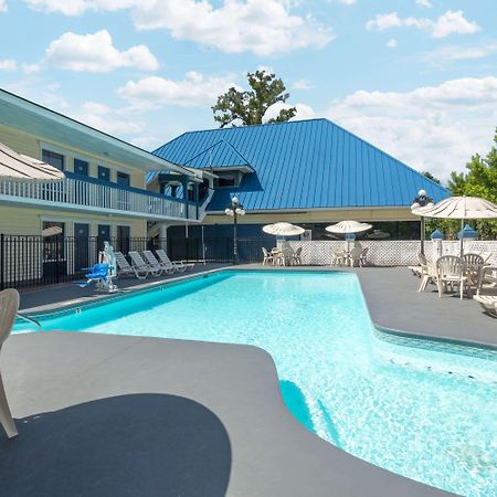 Days Inn By Wyndham Savannah Airport Eksteriør billede
