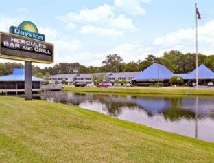 Days Inn By Wyndham Savannah Airport Værelse billede