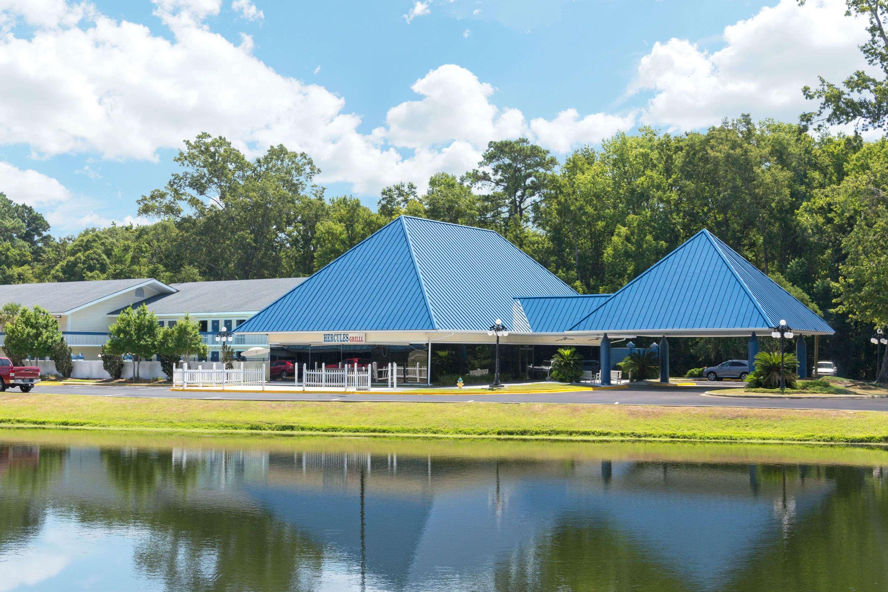 Days Inn By Wyndham Savannah Airport Eksteriør billede